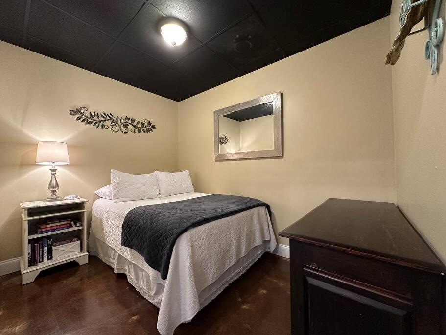 Haven At Hazel~Downtown Bungalow Demorest Exterior foto
