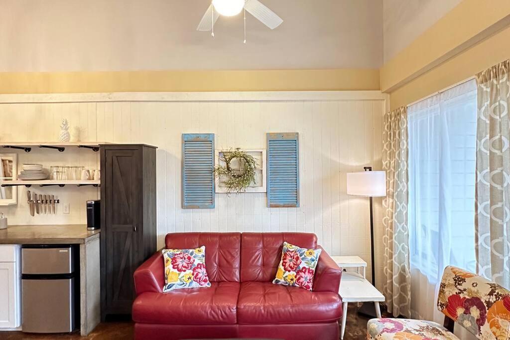 Haven At Hazel~Downtown Bungalow Demorest Exterior foto