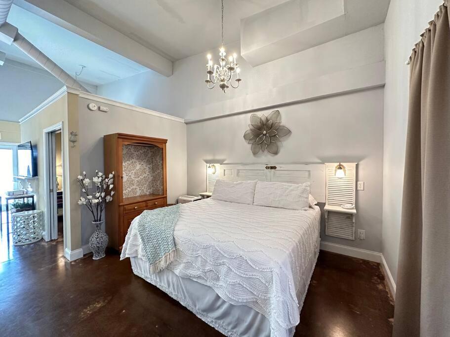 Haven At Hazel~Downtown Bungalow Demorest Exterior foto